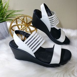 Sketchers | 6 Rumblers - Sci Fi wedge sandals